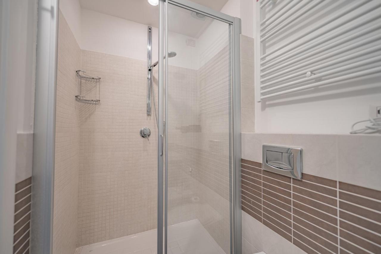 Appartamento Incantevole Con Piscina Vallecrosia Exterior foto